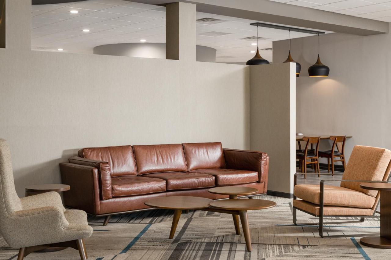 Four Points By Sheraton Milwaukee North Shore Brown Deer Exterior foto
